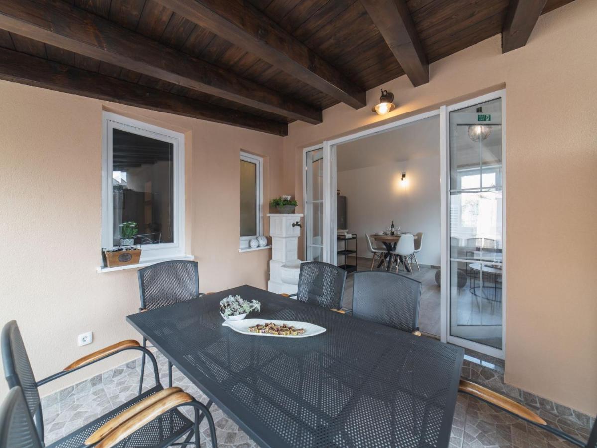 Apartment Fiora Kaštela Exteriér fotografie