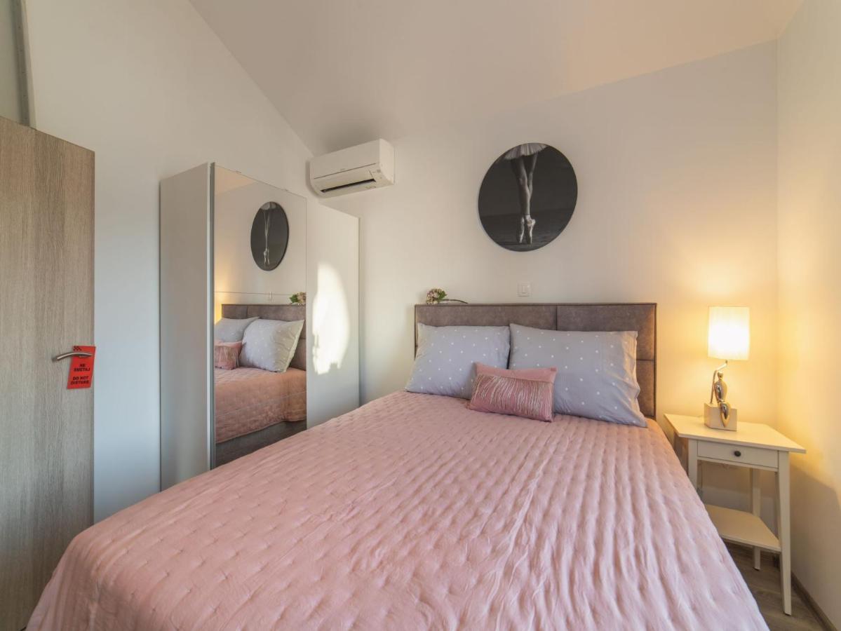 Apartment Fiora Kaštela Exteriér fotografie