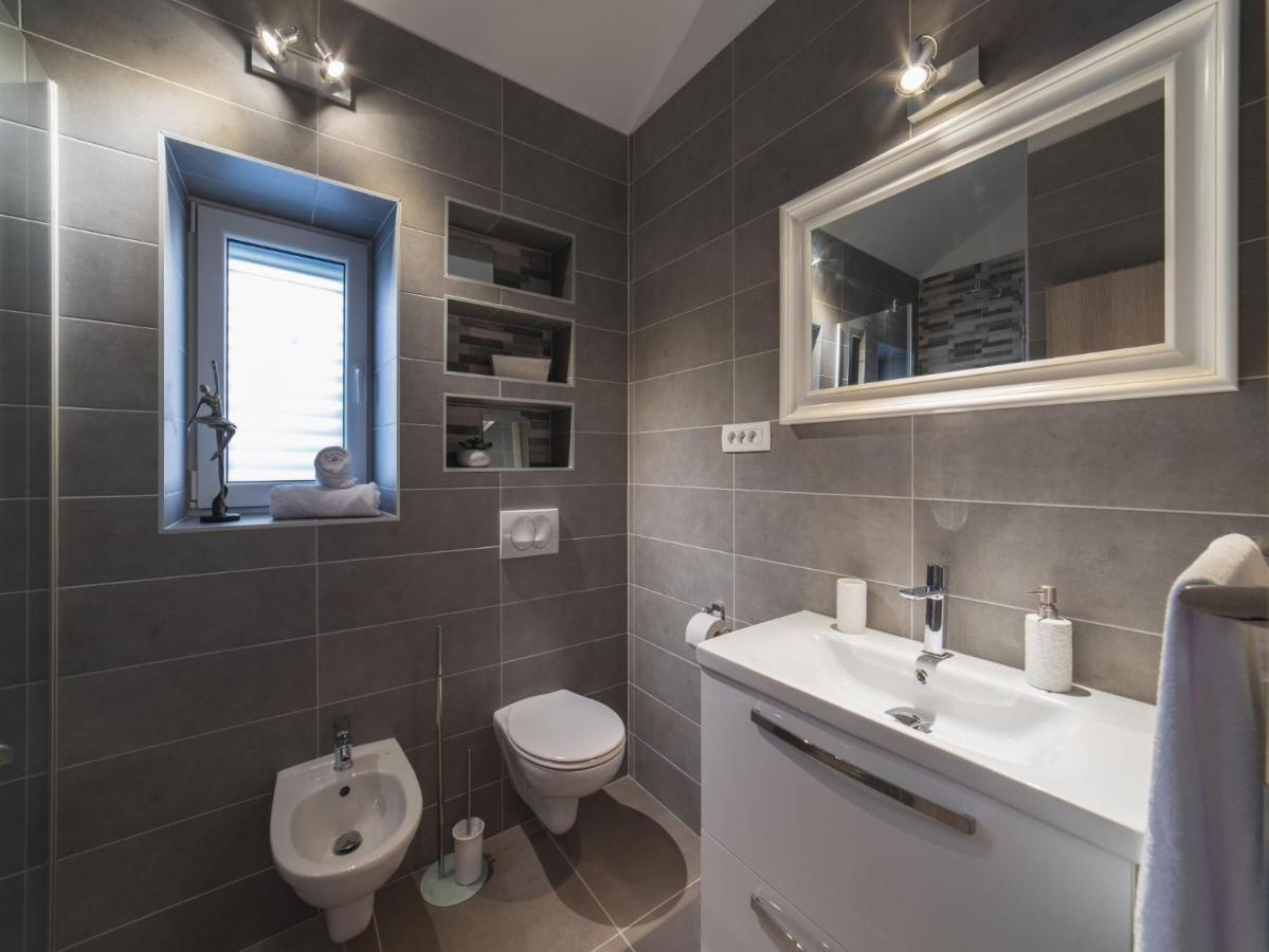 Apartment Fiora Kaštela Exteriér fotografie
